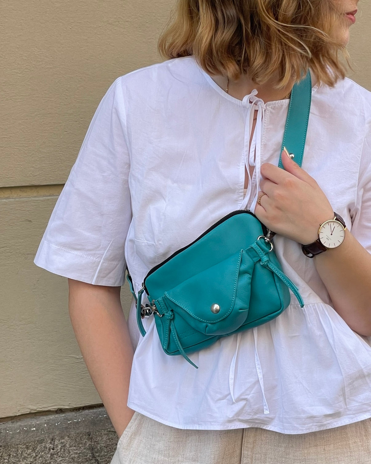 corbù la marchigiana borsetta in pelle azzurra